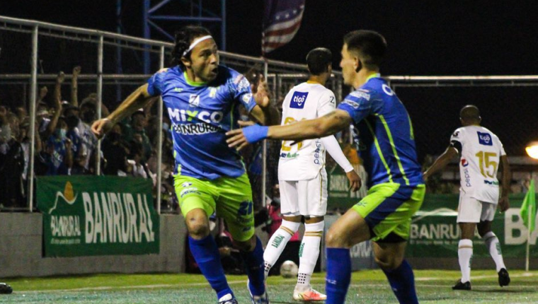 Mixco y Marquense se enfrentarán en la semifinal de la Primera División. Foto Prensa Libre (Deportivo Mixco) 
