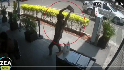 Se ignoran los motivos por los que el hombre atacó al niño. (Foto: @ImagenTVMex/Twitter)