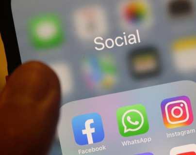 Cómo saber si alguien espía los chats de WhatsApp y cómo evitarlo