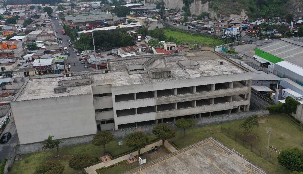 #NoEsNormal | El caso de la construcción de la comisaría 15 de Villa Nueva que no han podido resolver cinco gobiernos