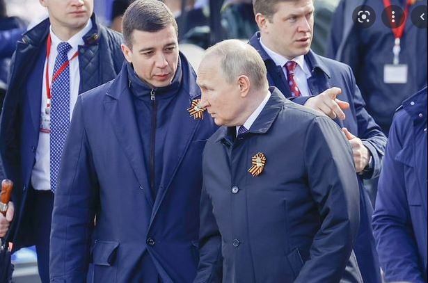 Putin fue captado hablando con Kovalev el lunes último. (Foto: Captura de video/Internet)