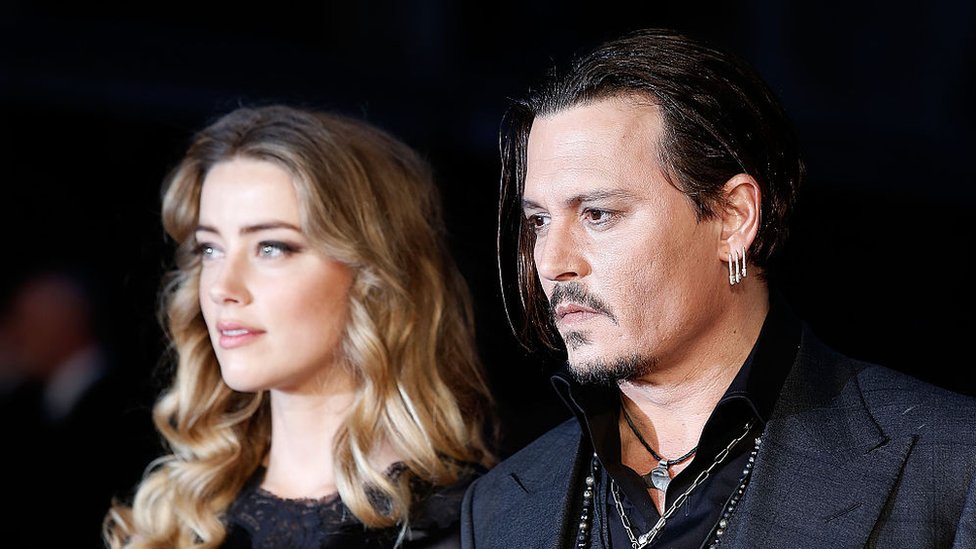 Amber Heard y Johnny Depp en un evento en 2015.
GETTY IMAGES
