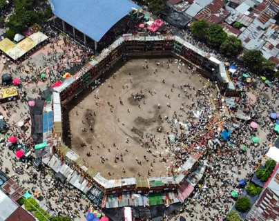 Espinal, Tolima: las imágenes del derrumbe de palcos durante una corrida de toros en Colombia que dejó numerosos muertos y heridos