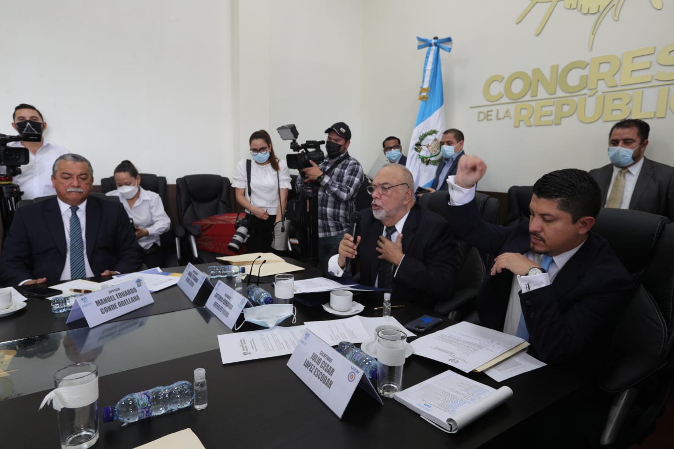 Diputados de la Comisión de Derechos Humanos del Congreso avanzan en el proceso de elección del nuevo procurador de los Derechos Humanos. (Foto Prensa Libre: María José Bonilla)