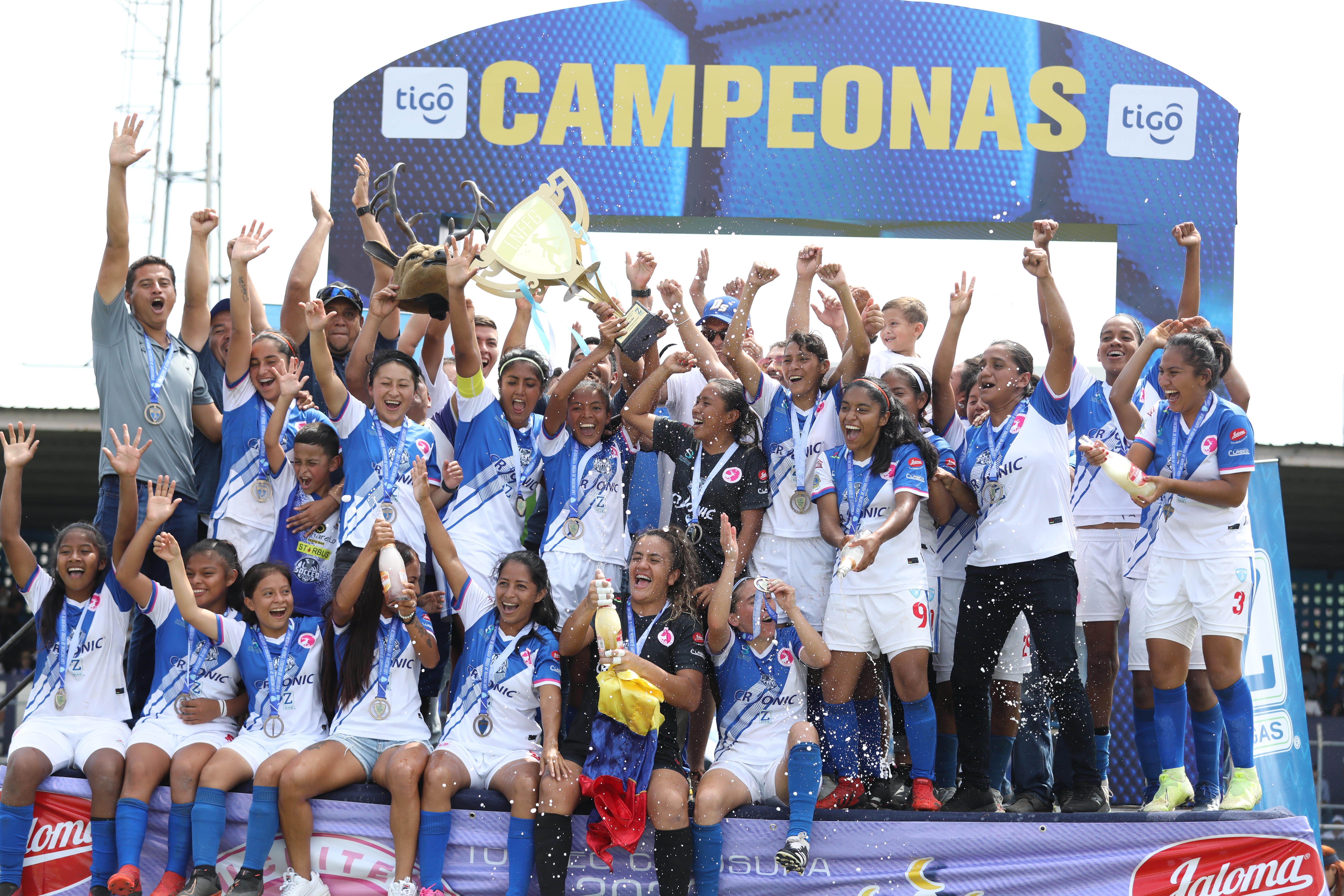 CSD Suchitepéquez Femenino ganó en penales el título ante Xela. Foto Prensa Libre (Douglas Suruy)