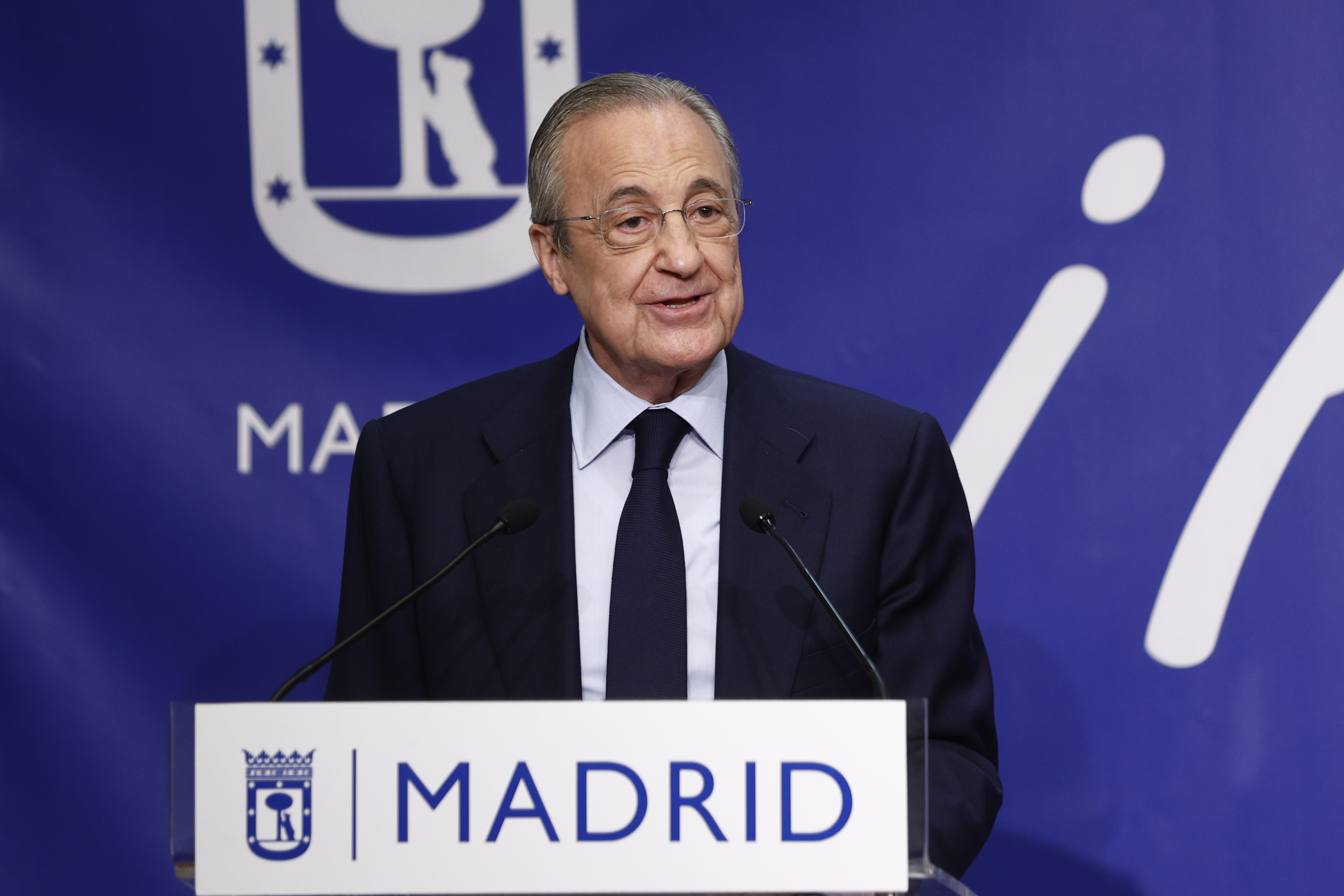 Bajo el mandato de Florentino Pérez, el Real Madrid ha apoyado a distintos proyectos benéficos alrededor del mundo. (Foto Prensa Libre: EFE)