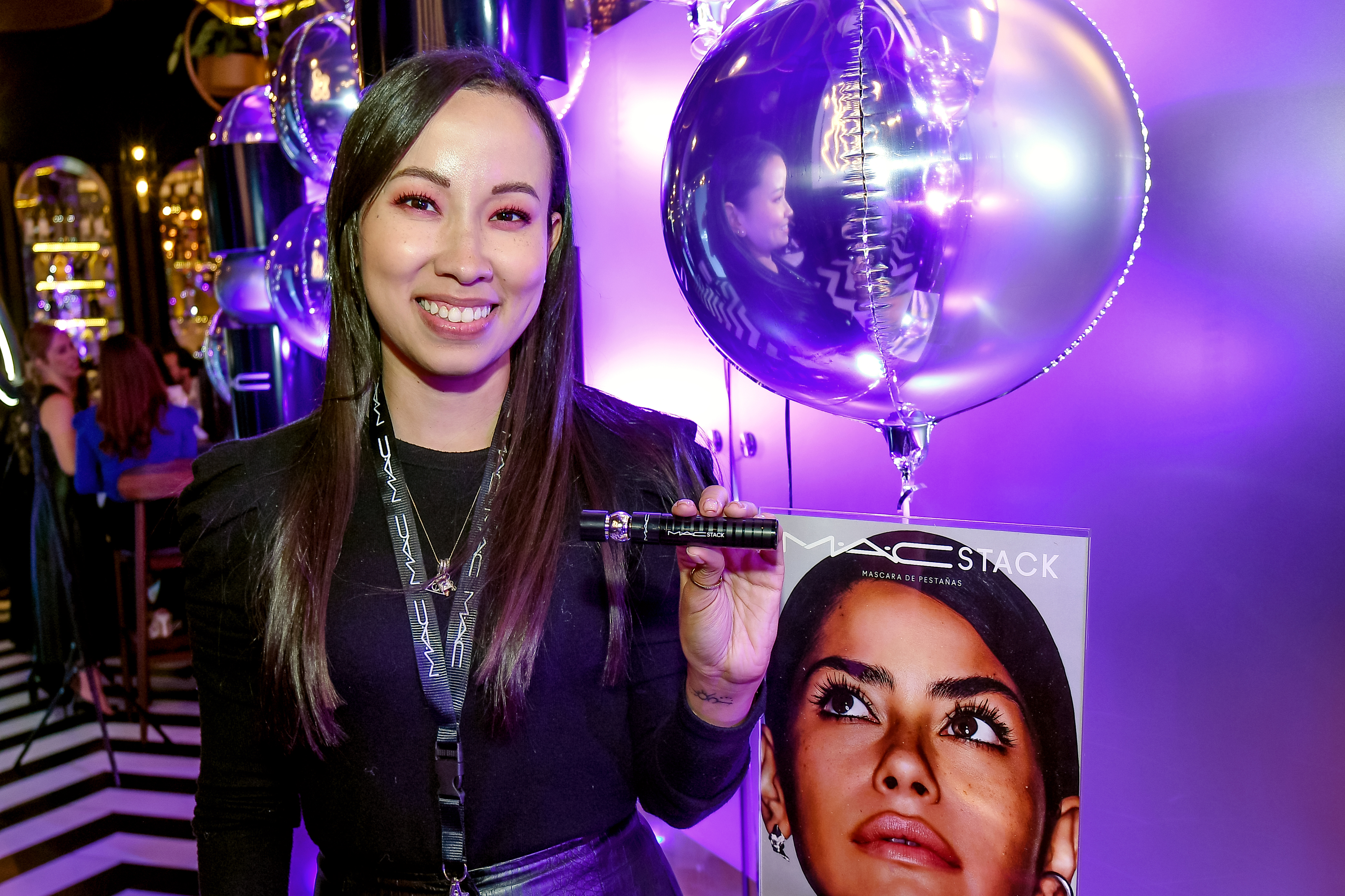 Tania Marquina, Consumer Marketing en MAC Cosmetics, es  también una de las mujeres satisfechas luego de usar la máscara de pestañas. Foto Prensa Libre: Sergio Muñoz