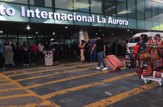 Aeropuerto Internacional La Aurora 