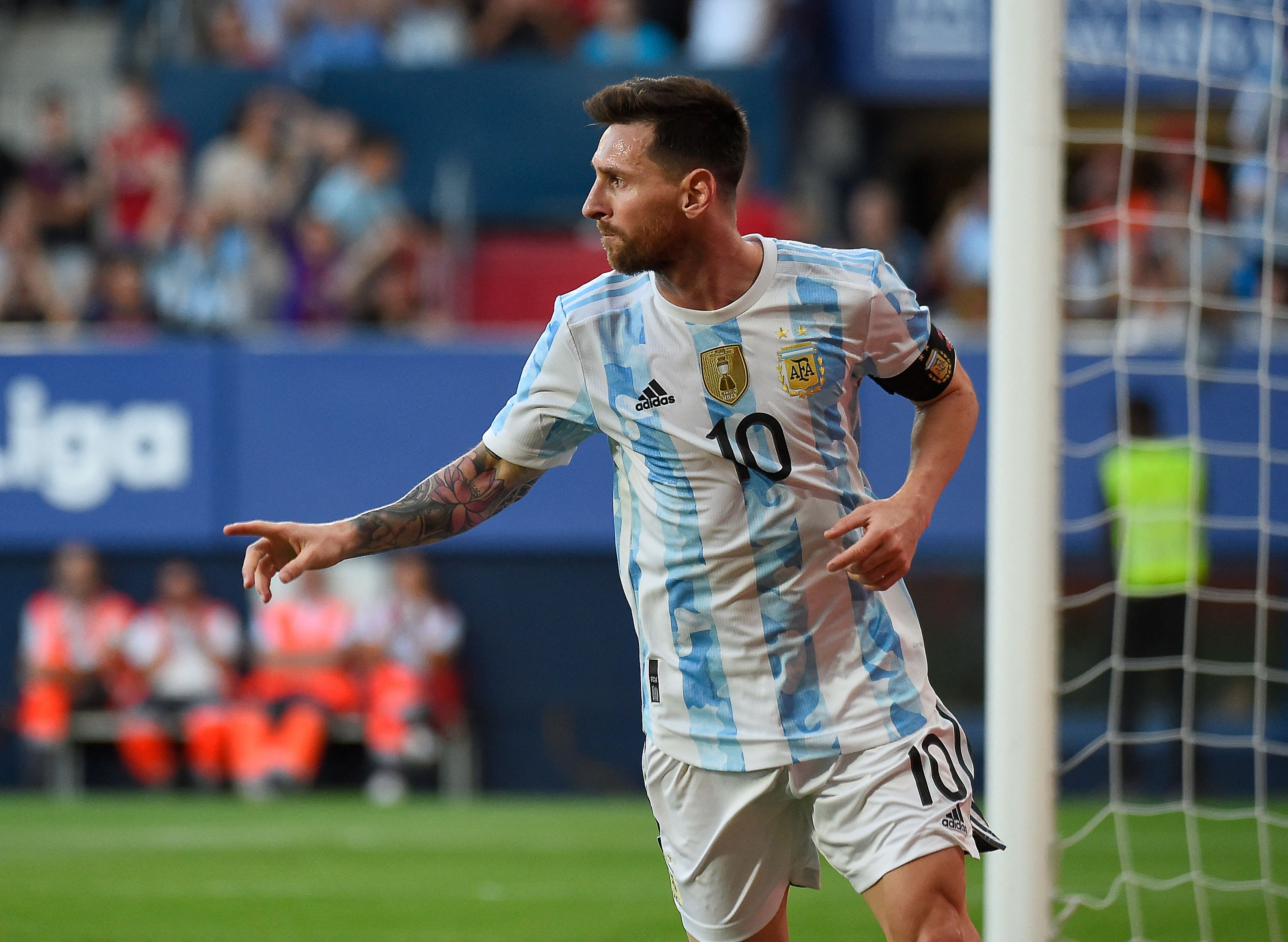 Lionel Messi anotó los cinco goles de su selección. Foto Prensa Libre (AFP)
