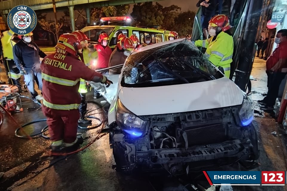 Accidente Calzada Roosevelt