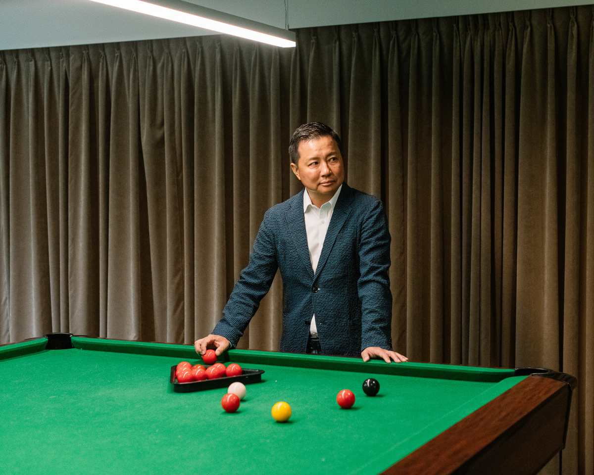 El empresario chino Zhou Hang en el Hollyburn Country Club de Vancouver, Canadá, el 3 de junio de 2022. (Foto Prensa Libre: Alana Paterson/The New York Times)
