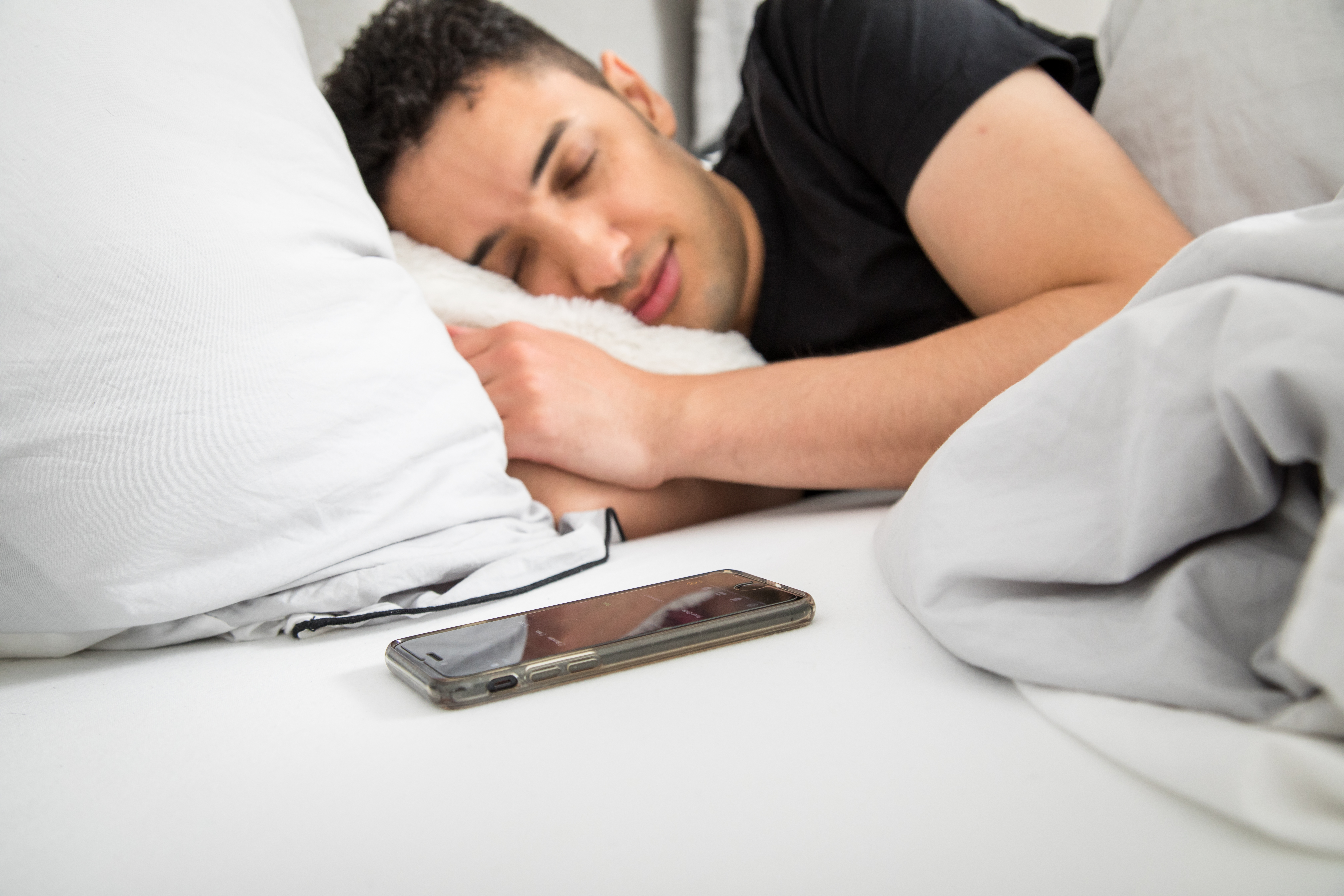 ¿Qué hacer cuando el despertador del móvil se queda mudo?