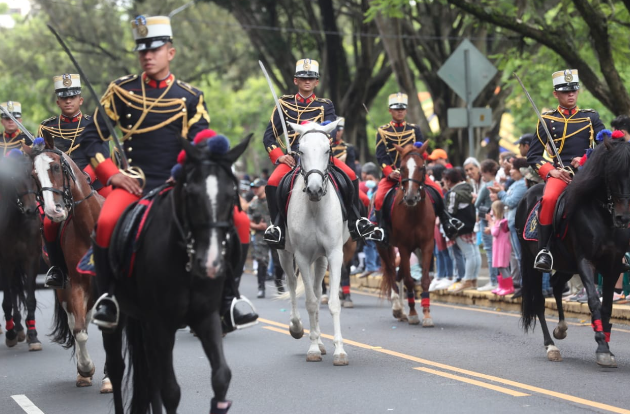 Desfile por el Día del Ejército en Guatemala 