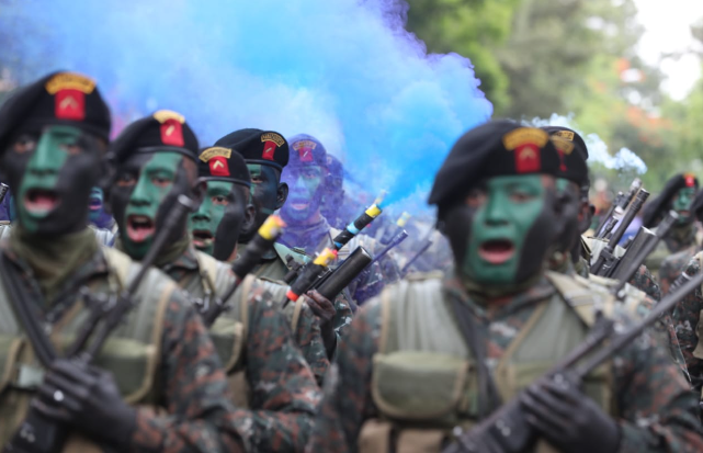 Desfile por el Día del Ejército en Guatemala 