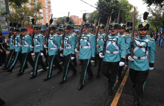 Desfile por el Día del Ejército en Guatemala 