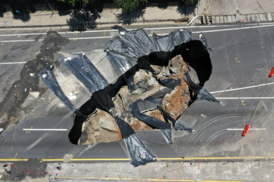 Videos revelan cómo aumenta la dimensión y grietas en el hundimiento de Villa Nueva