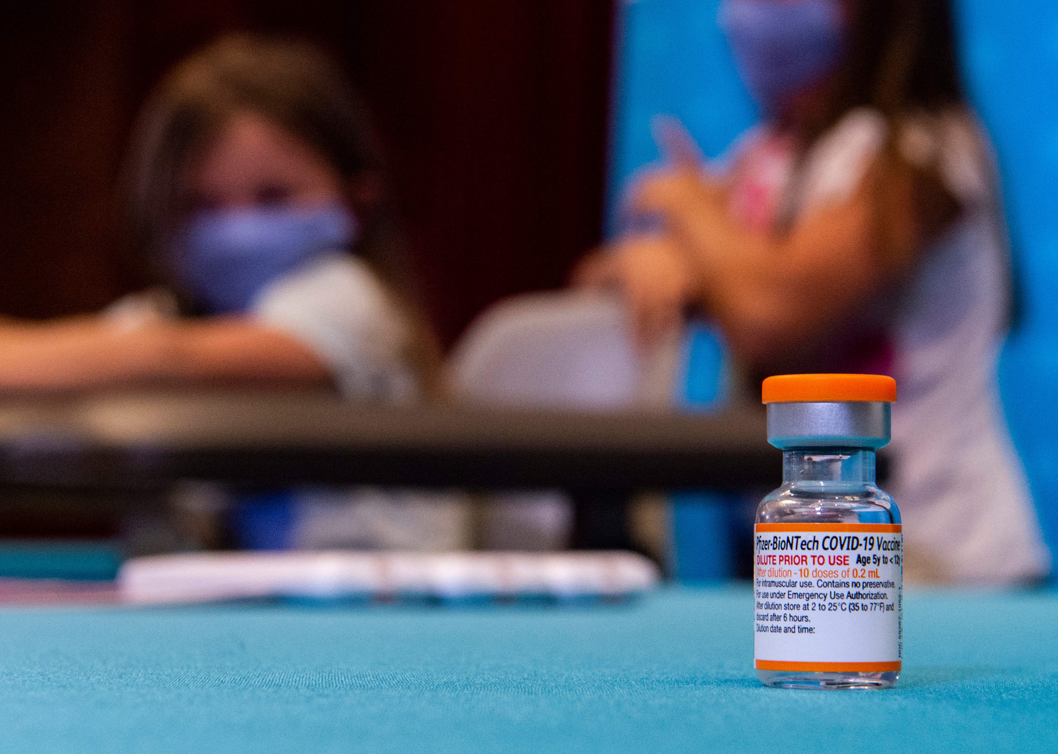 EE. UU. autoriza vacunas covid-19 de Pfizer y Moderna para bebés de 6 meses a niños de 4 años