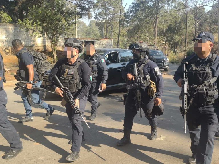 Las fuerzas de seguridad lograron la detención de 10 presuntos sicarios del Cartel Jalisco Nueva Generación, en Michoacán. (Foto Prensa Libre: Tomada de @El4toPODERmx)
