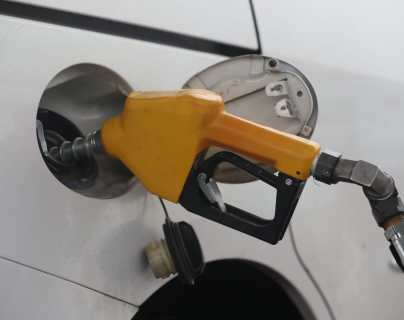 Precio de combustibles en Guatemala: super, regular y diésel registran rebaja, según el MEM