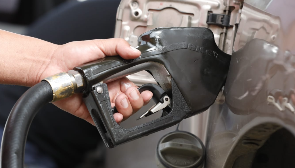 El precio de la gasolina ha alcanzado máximos históricos en todo el mundo.