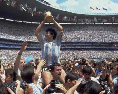 Pondrán en subasta camisola de Maradona con la que ganó el Mundial en México