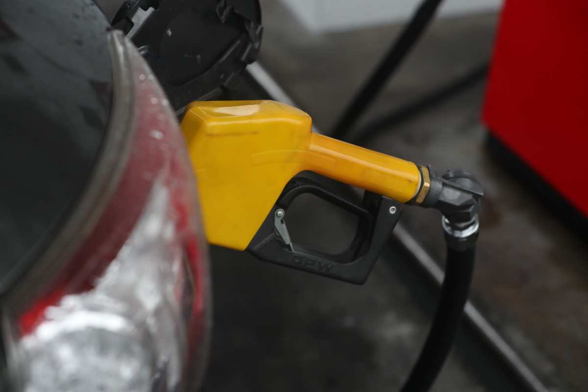 Precio de los combustibles en Guatemala muestra una reducción de Q2.72 en la gasolina súper y regular
