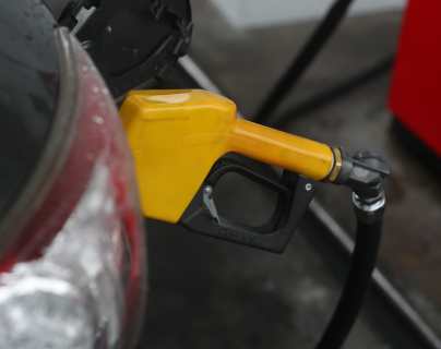 Precio de los combustibles en Guatemala muestra una reducción de Q2.72 en la gasolina súper y regular