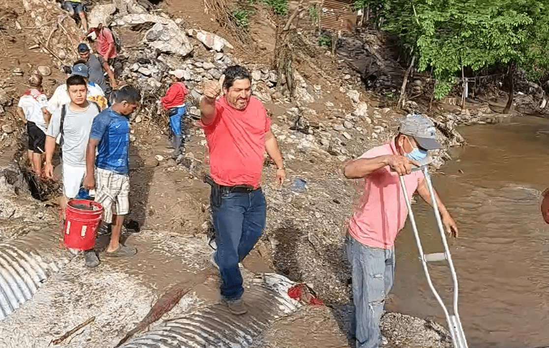 PASO ENTRE ZACAPA Y CHIQUIMULA