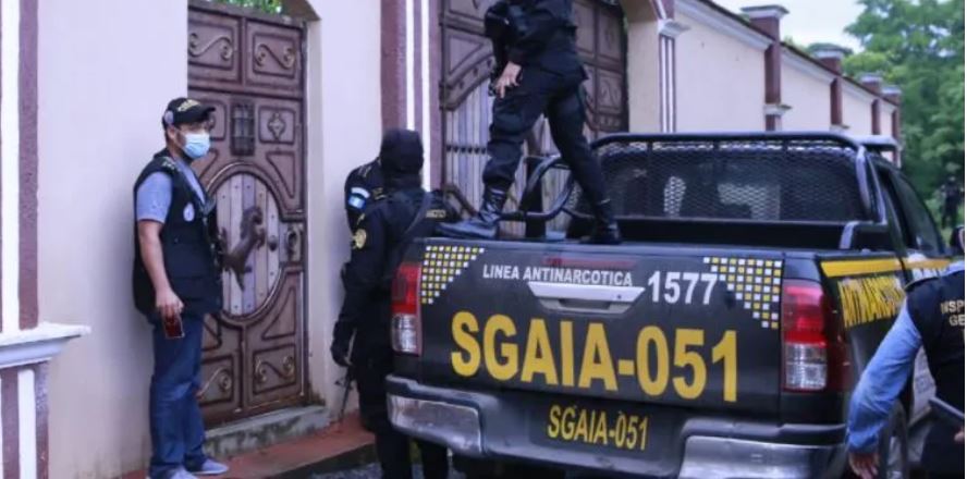 Operativo en los que fueron capturados los expolicías en noviembre de 2021. (Foto: Hemeroteca PL)