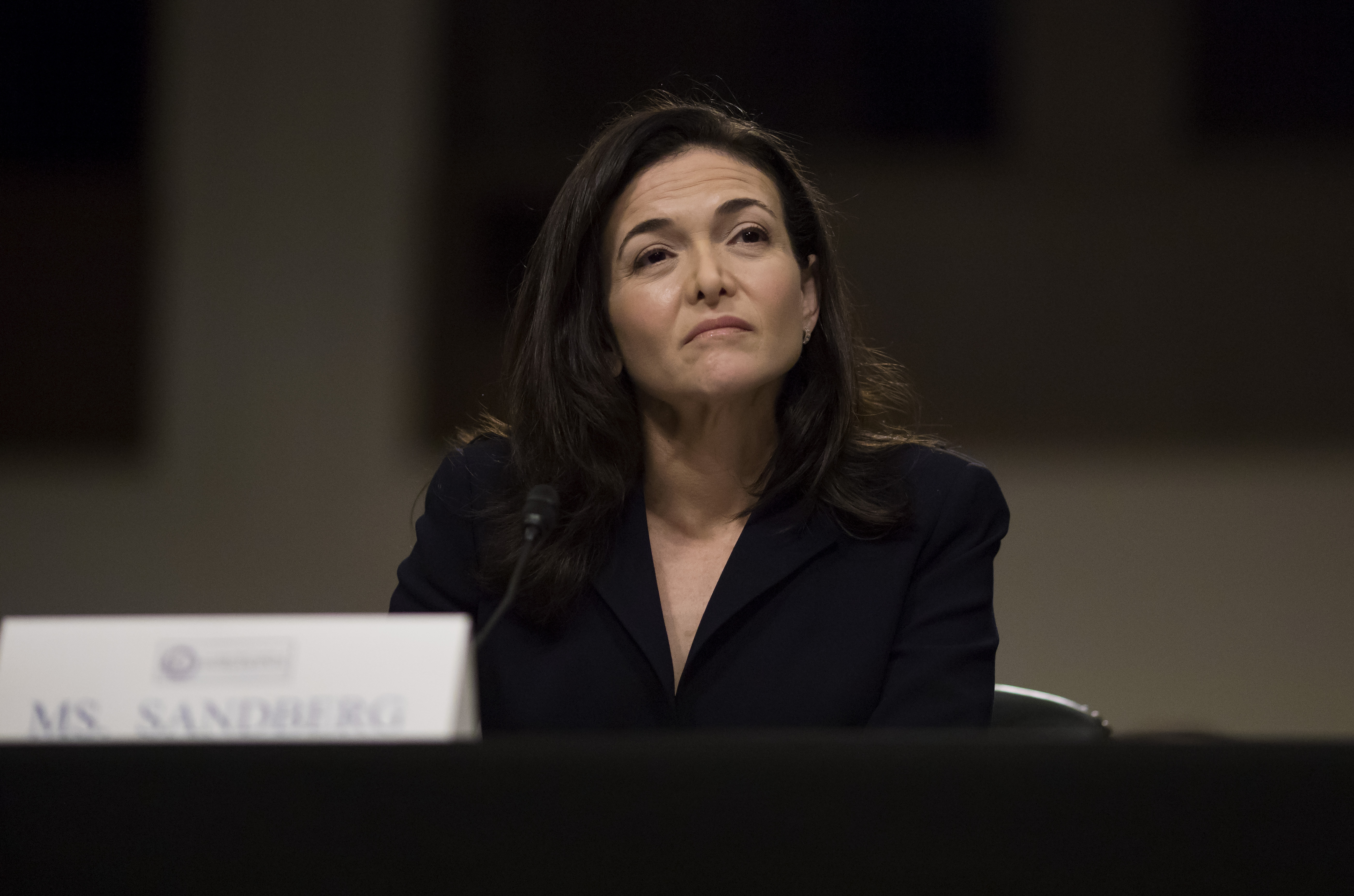 Sheryl Sandberg, entonces directora de operaciones de Facebook, testifica en una audiencia ante el Senado en Washington, el 4 de septiembre de 2018. (Foto Prensa Libre: Eric Thayer/The New York Times).