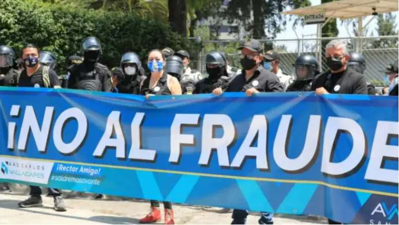 Estudiantes, docentes y egresados continúan en resistencia por aparentes anomalías en la elección y toma de posesión del rector de la USAC. Fotografía: Prensa Libre.