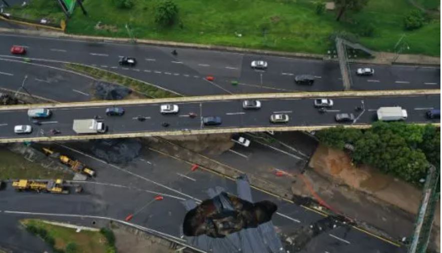 carreteras hundimiento infraestructura