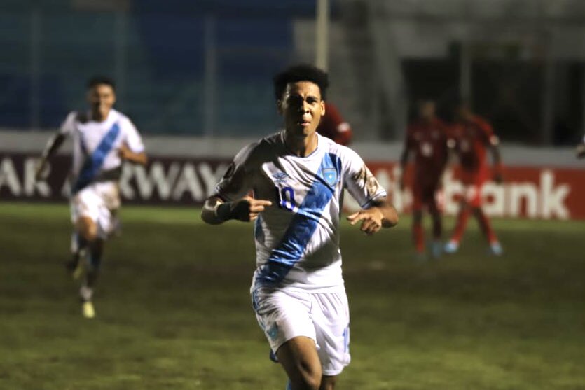 La Sele pudo festejar en el Estadio Nacional de Tegucigalpa. (Foto Prensa Libre: Fedefut)