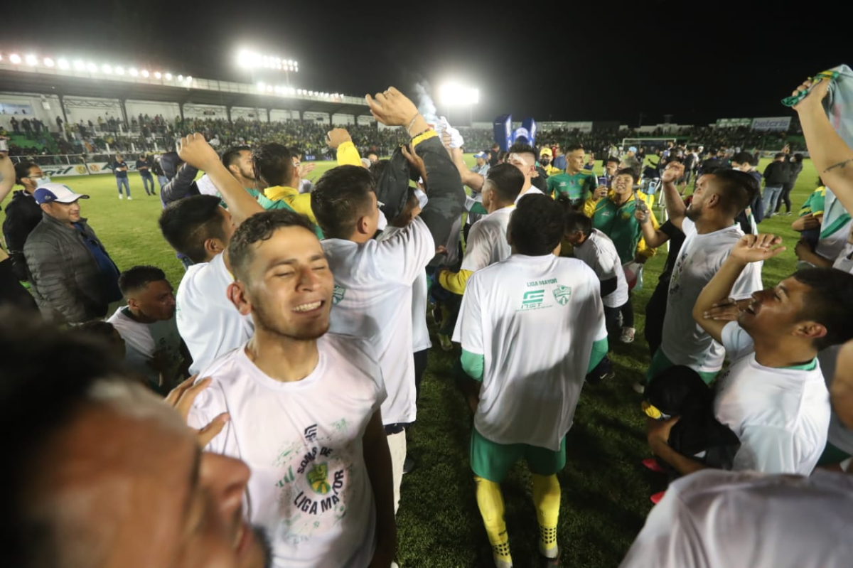 ¡A Liga Mayor! Xinabajul Huehue gana por 1-0 y se convierte en el segundo equipo que jugará Liga Nacional la próxima temporada