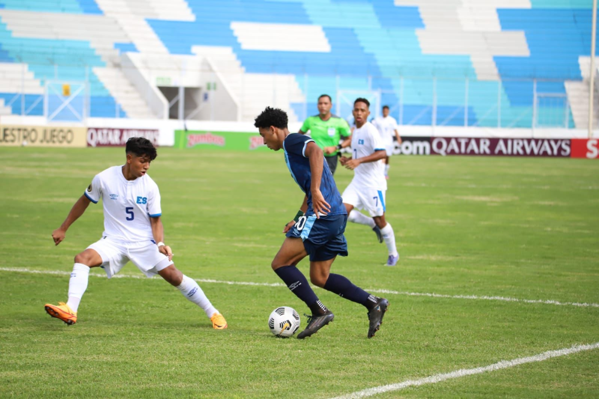 Guatemala cae goleada 5-1 ante El Salvador en su debut en el premundial Sub-20 de Concacaf