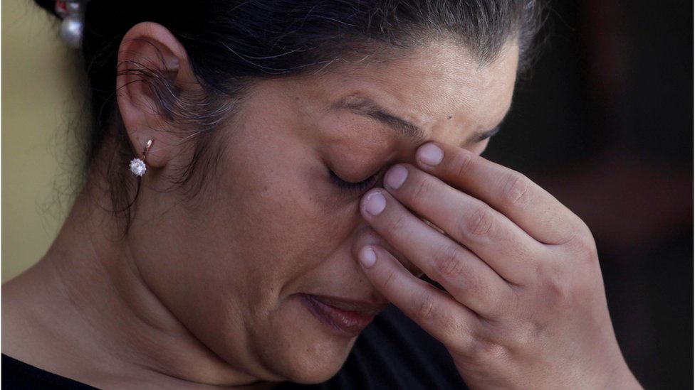 “¿Cómo pude dejar que a mis hijos les sucediera esto?: la madre hondureña que perdió a dos hijos y a su nuera en el camión de migrantes de Texas