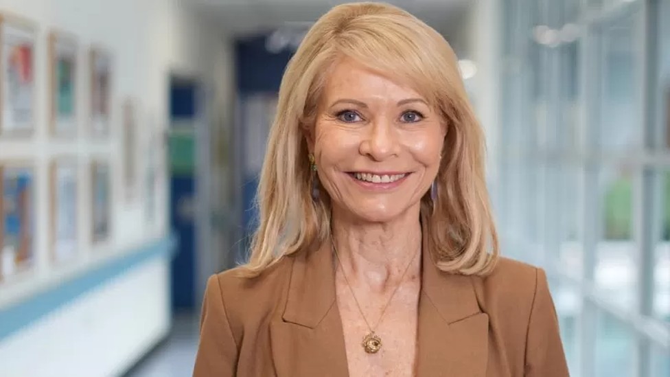 Carmel Harrington es una de las autoras de un nuevo estudio sobre el Síndrome de Muerte Súbita del Lactante o SMLS (SIDS por sus siglas en inglés).
CARMEL HARRINGTON
