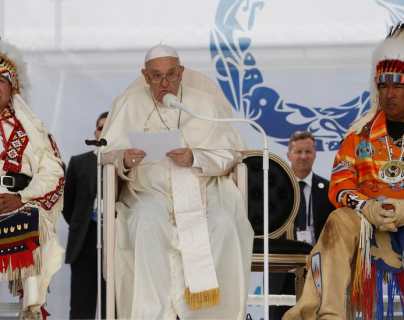 La histórica petición de perdón del papa Francisco a los indígenas de Canadá por “la destrucción cultural y la asimilación forzada” de la que fueron víctimas