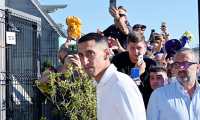 Turin (Italy), 08/07/2022.- Argentinian forward Angel Di Maria (C) arrives at Juventus Medical Center in Turin, Italy, 08 July 2022. Di Maria will sign a one year contract with Juventus FC. (Italia) EFE/EPA/Alessandro Di Marco