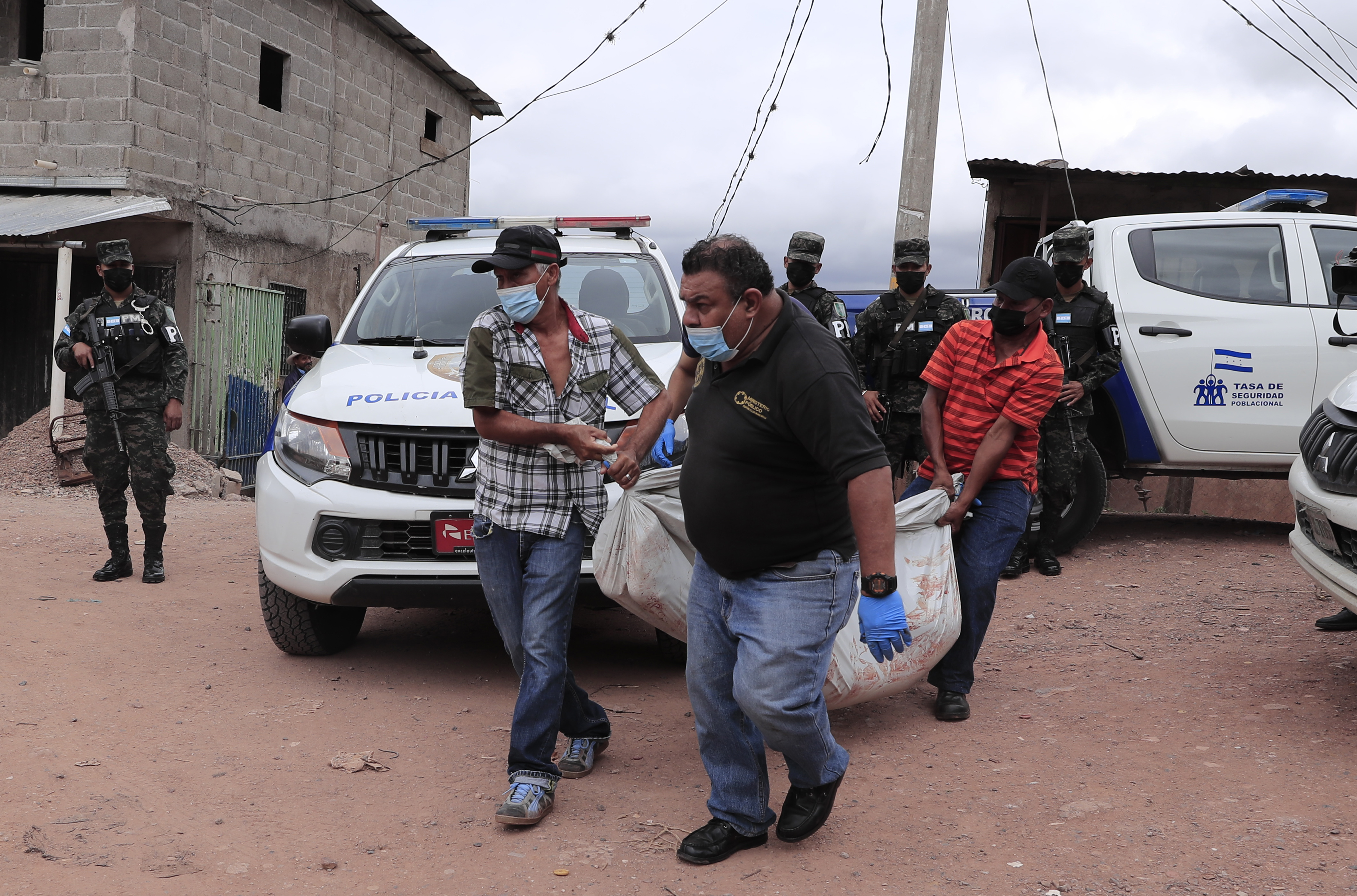 Honduras sufre una violencia criminal que, según fuentes policiales y de organismos de derechos humanos reportaron en el 2022, a diario deja entre diez y trece muertos. (Foto, Prensa Libre: Efe).