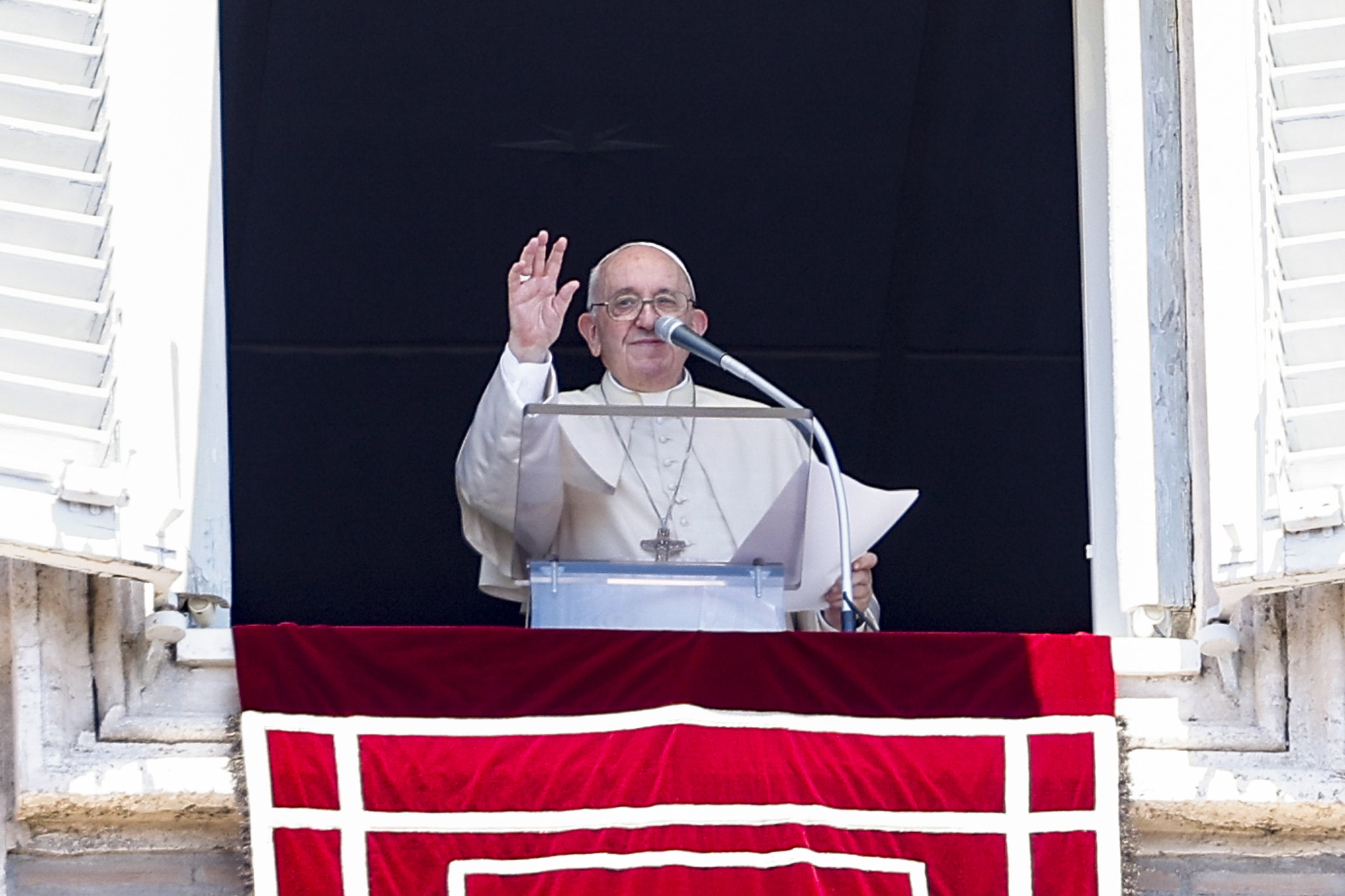 Papa Francisco, recibirá el nacimiento tradicional guatemalteco que adornará una sala en El Vaticano. (Foto Prensa Libre: EFE)