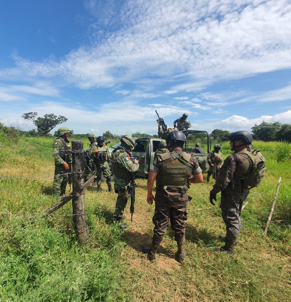 Ejército reporta balacera a dos kilómetros de donde se ubicaba comitiva presidencial en Huehuetenango (hay un herido y cuatro posibles detenidos en México)