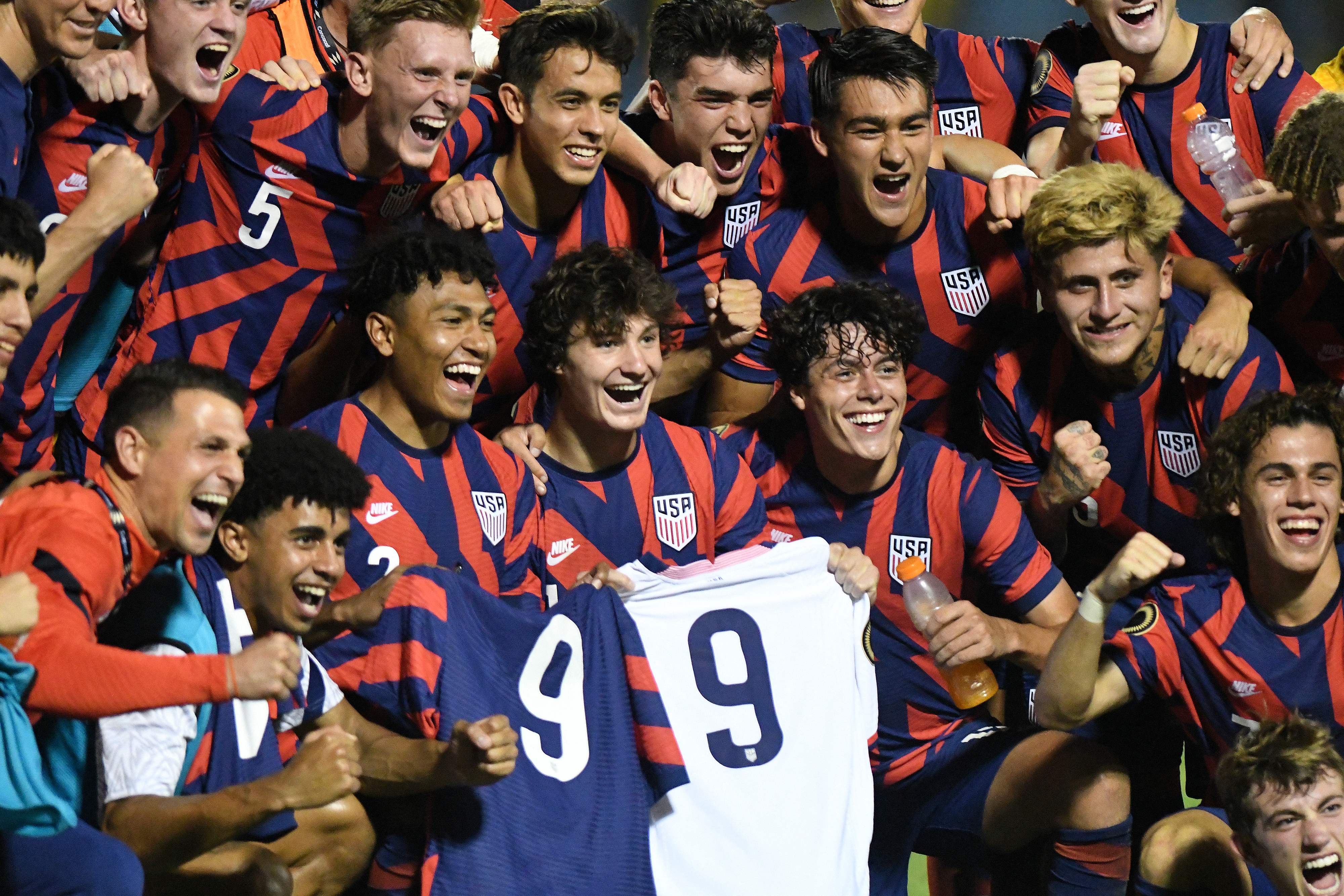 La Selección de Estados Unidos celebró el boleto a los Olímpico de París. (Foto Prensa Libre: AFP).
