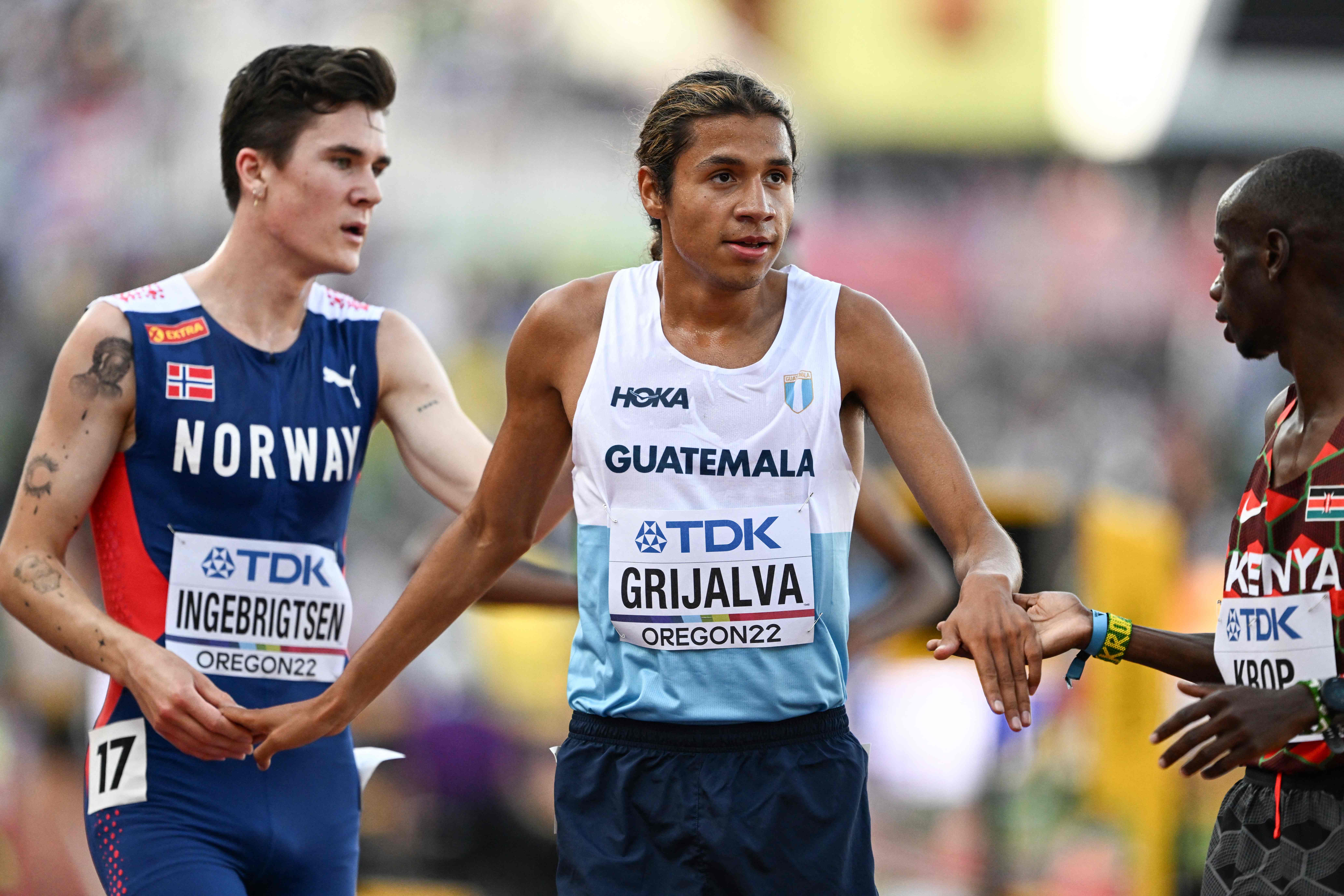 Luis Grijalva sigue sus entrenamientos en los 5,000 metros y ahora competirá en una nueva fecha de la Diamond League, en Bélgica. (Foto Foto Prensa Libre: AFP)