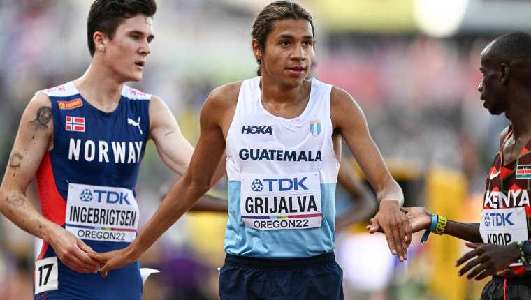 Luis Grijalva sigue sus entrenamientos en los 5,000 metros y ahora competirá en una nueva fecha de la Diamond League, en Bélgica. (Foto Foto Prensa Libre: AFP)