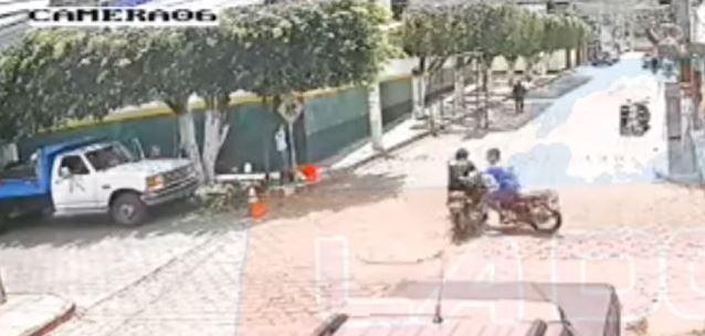 Accidente de transito captado en video en Calle Lupita