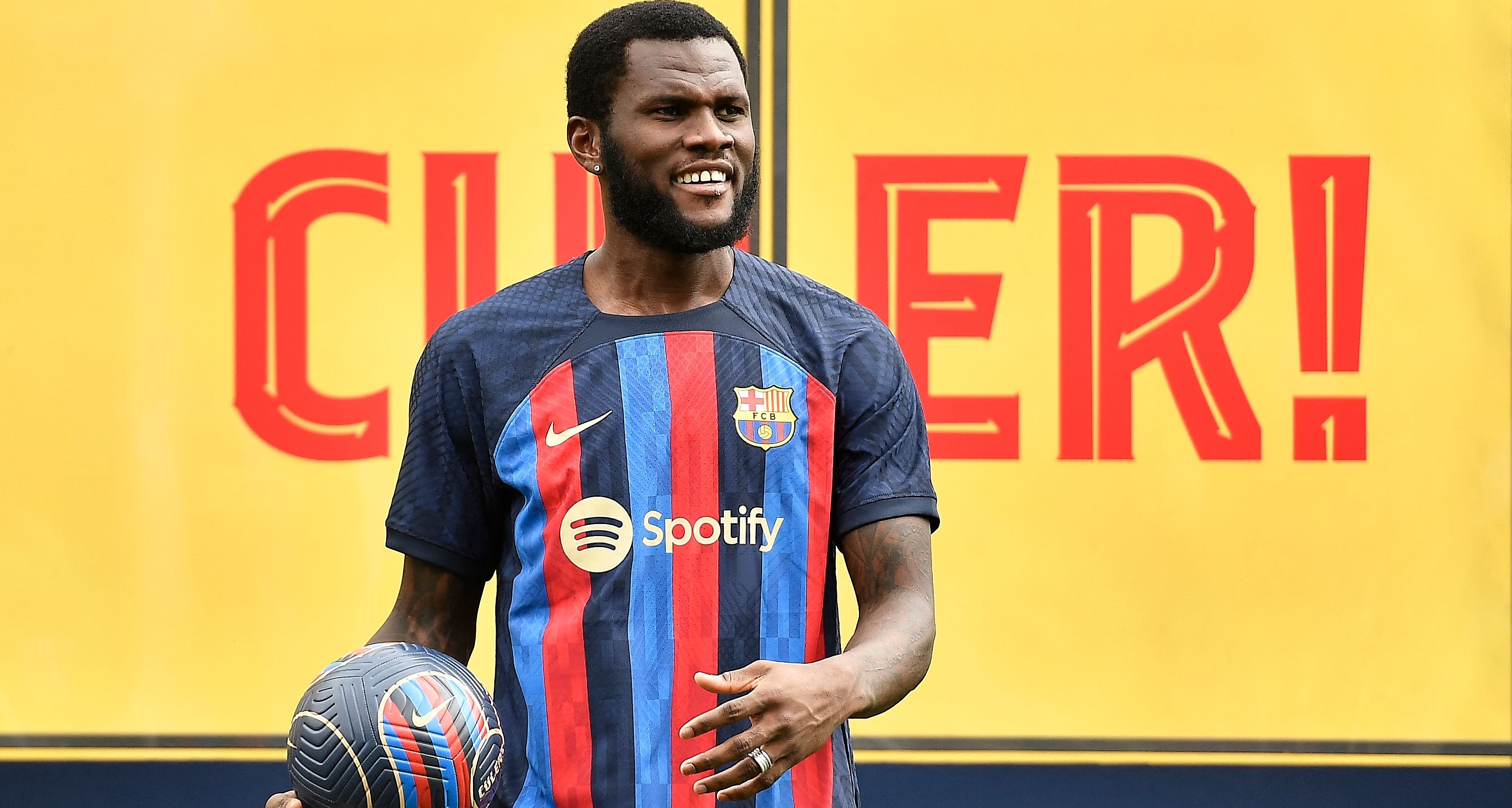 Franck Kessié, el nuevo jugador del Barcelona. (Foto Prensa Libre: AFP)