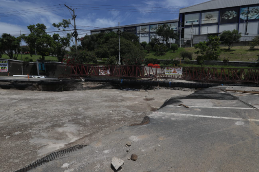 Hundimiento en Villa Nueva 