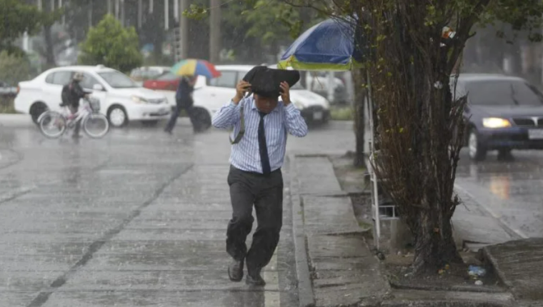 El Insivumeh prevé lluvia para el viernes 22 de julio en el territorio guatemalteco. (Foto Prensa Libre: HemerotecaPL)