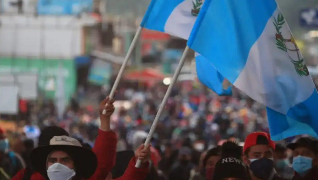 Guatemaltecos han manifestado en varias oportunidades contra la corrupción. (Foto Prensa Libre: Hemeroteca 	PL)